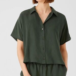 Eileen Fisher dark green silk slightly cropped button up